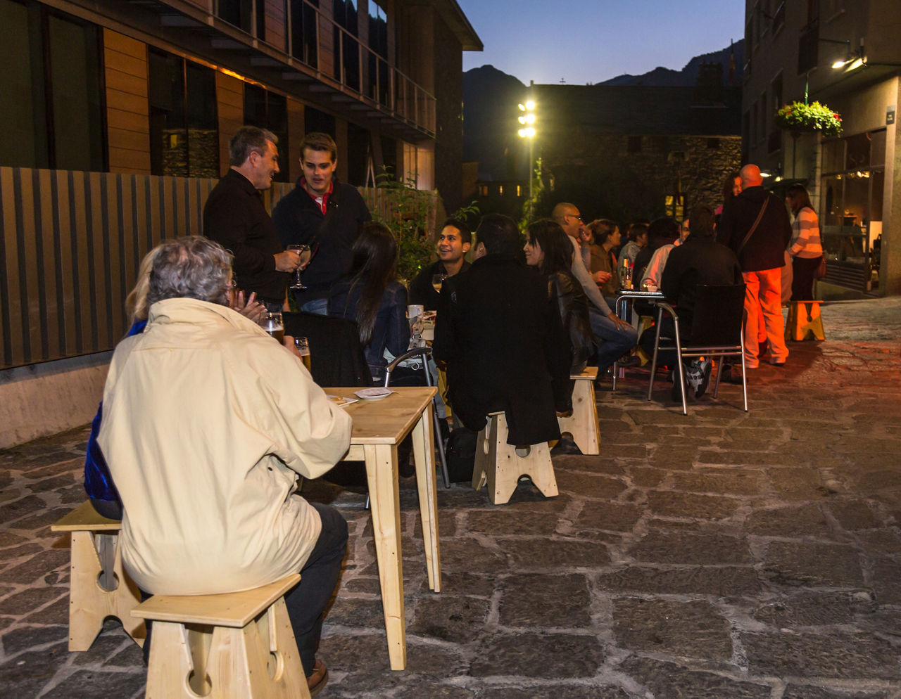 /content/dam/visitandorra/ca/assets/images/què-fer/gastronomia/terrasses-gastronòmiques-estiu/erv_20130912_9435_terrasses_cap_del_carrer.jpg