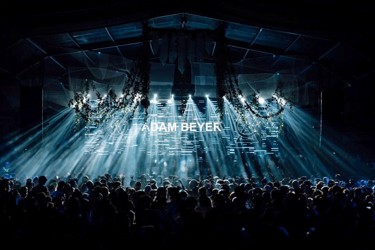 hibernation-1 HD_ADAM-BEYER_HBN_16032025_CABRERA_Nicolas_nicolavail0017-scaled.jpg