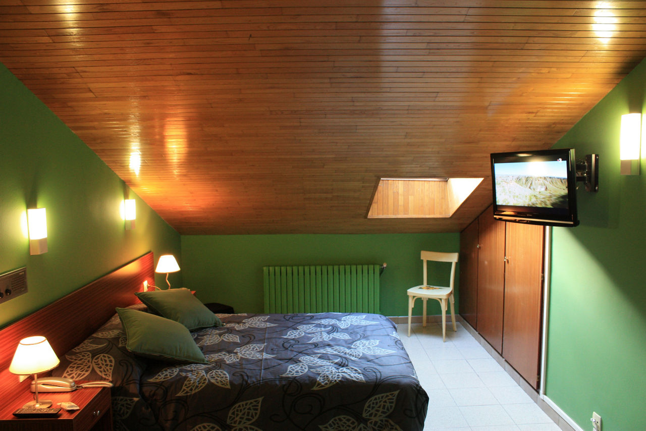 hotel7claus.jpg