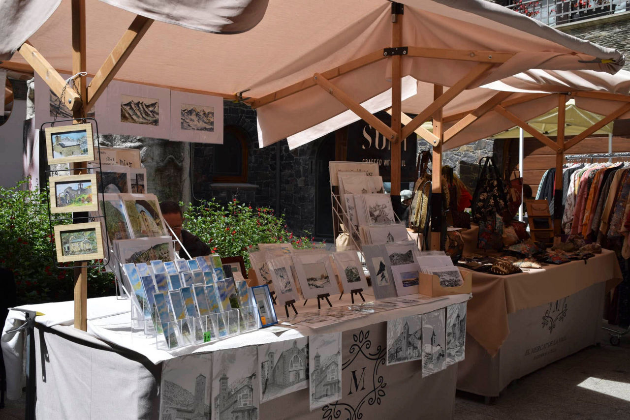 04/05/2024 Mercat de la Vall al Centre Històric Foto: Comú d'Andorra la Vella