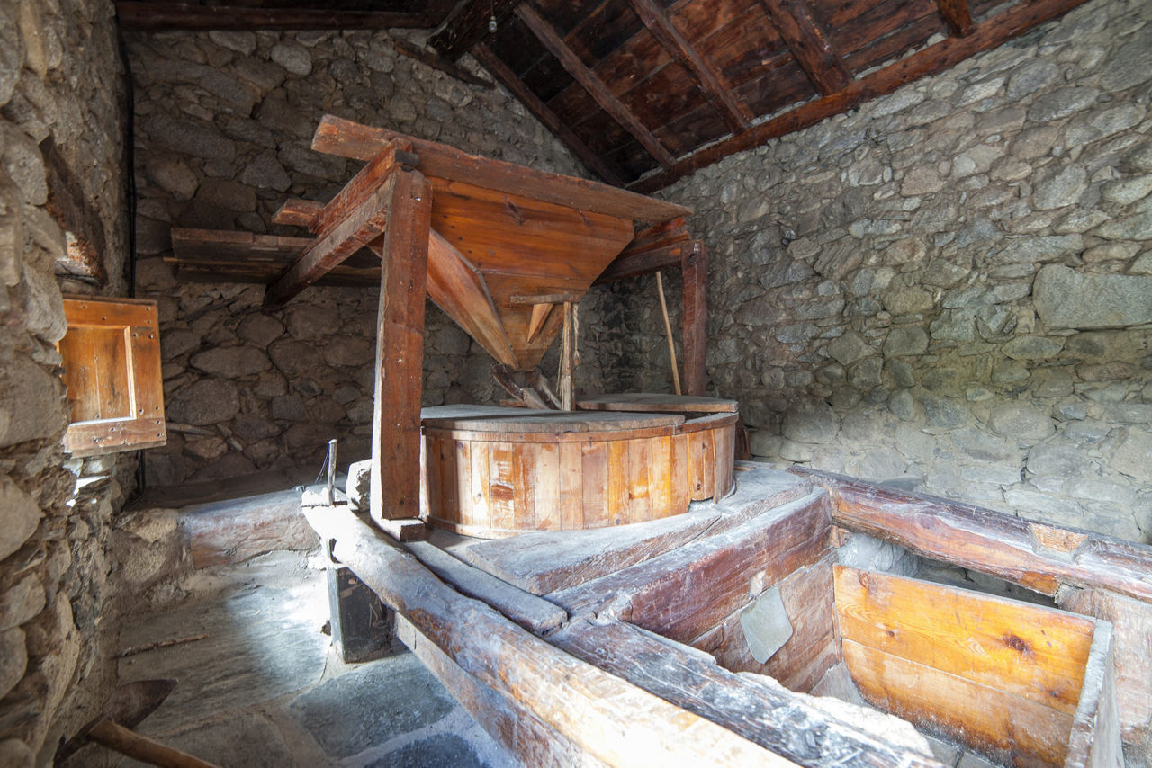 /content/dam/visitandorra/ca/assets/images/què-fer/cultura/cultural-itineraries/encamp/moli_d_en_guillem_interior.jpg