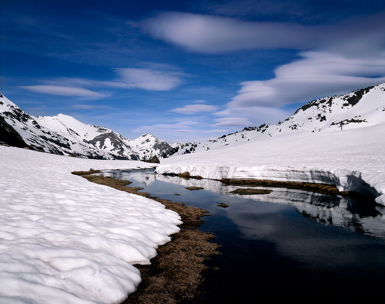 /content/dam/visitandorra/ca/assets/images/què-fer/natura/andorra-al-natural---ng/ng-rojo.jpg