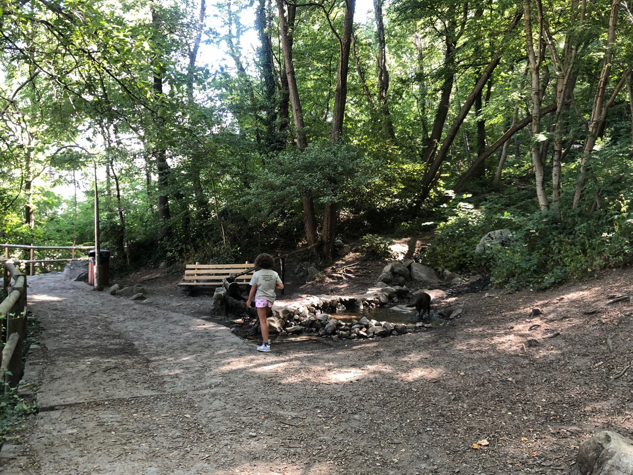 /content/dam/visitandorra/ca/assets/images/què-fer/natura/senderisme-amb-nens-a-andorra/rec de l-obac4.jpg