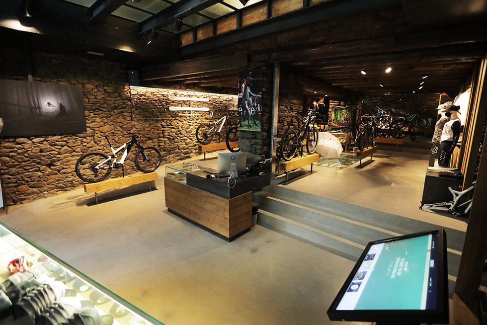 /content/dam/visitandorra/ca/assets/images/experiencies/experiències-de-neu/showroom-1.jpeg