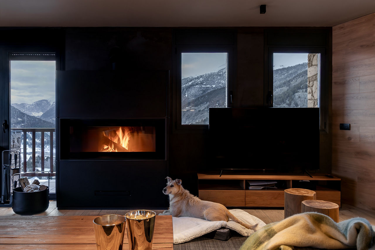 snowpeak_living_dog.jpg