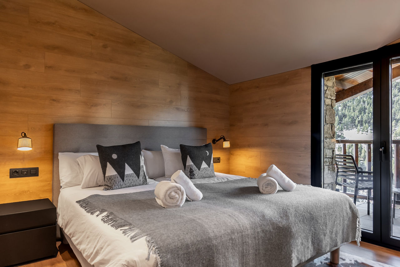 summit_bedroom1.jpg