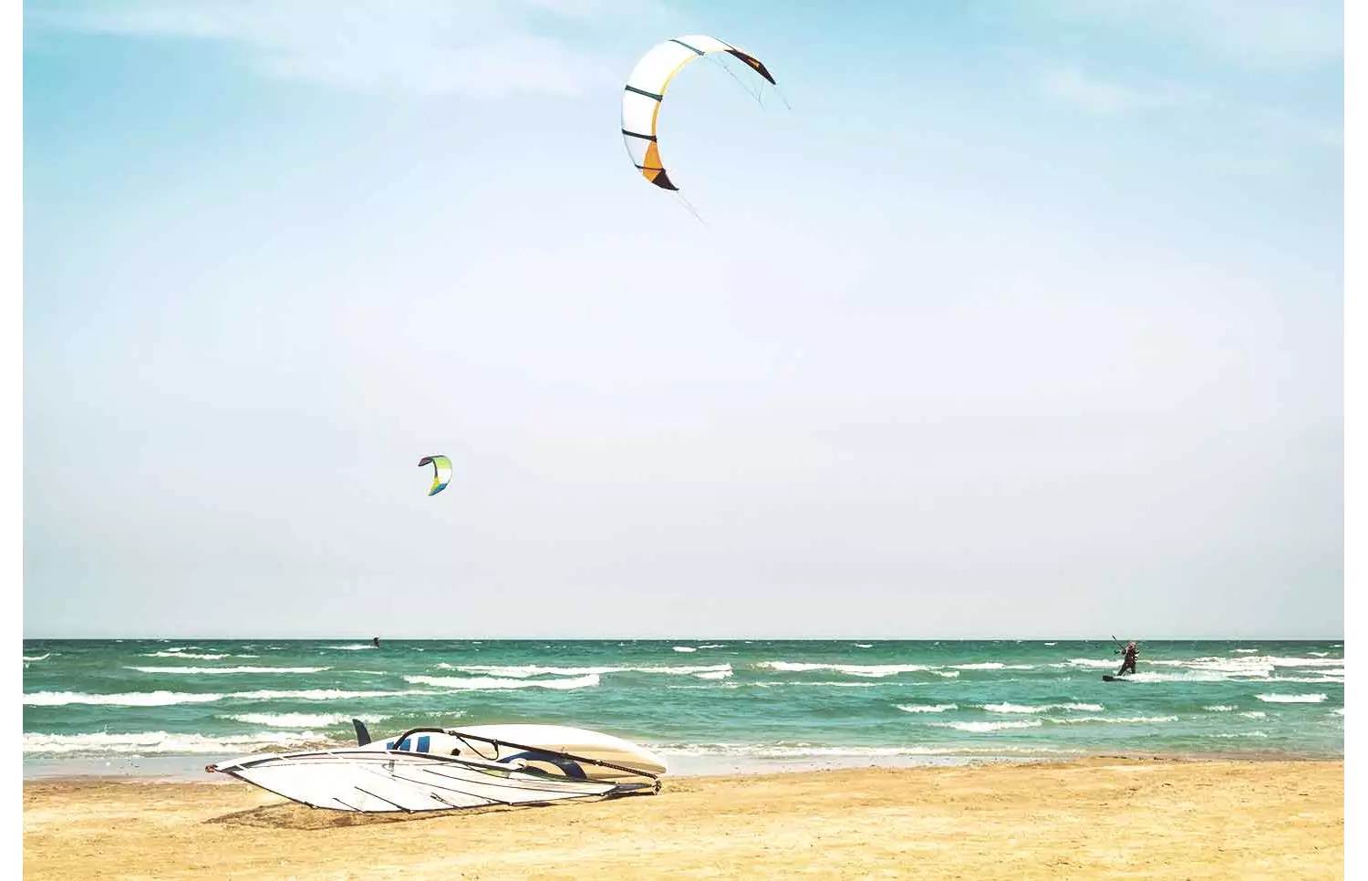 Fuerteventura Unternehmungen: Windsurfen ist sehr beliebt.