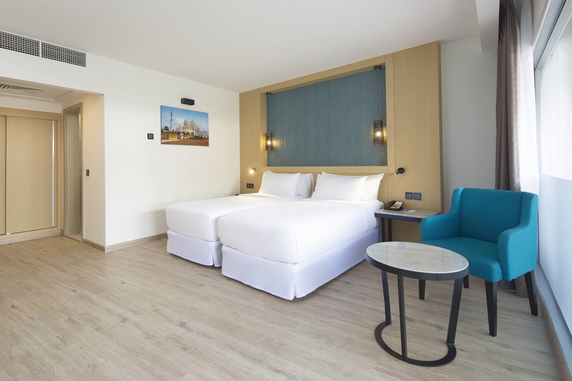 Grand hotel sharjah) 4*. отель occidental sharjah grand hotel. Occidental sharjah grand отзывы. Occidental sharjah grand 4. отель occidental sharjah grand hotel 4*.