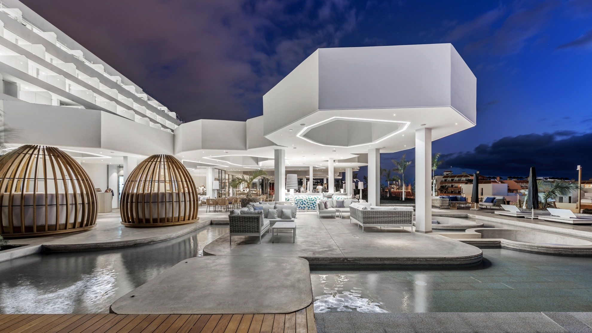 Pool Bar Nao 