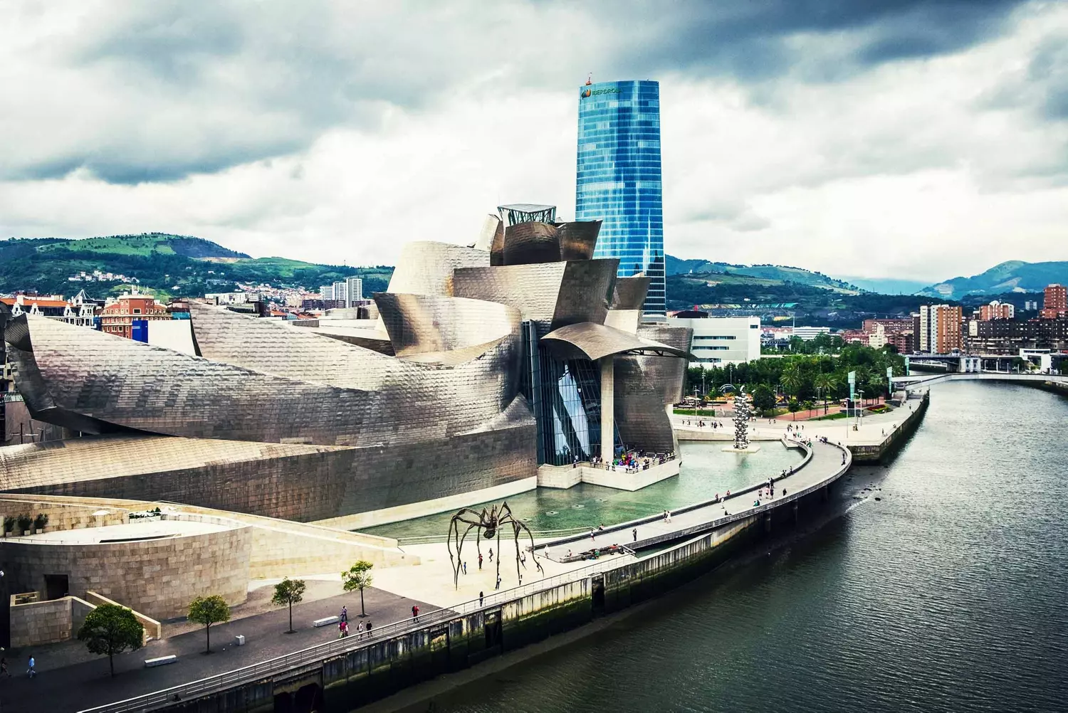 bilbao-guggenheim@2x