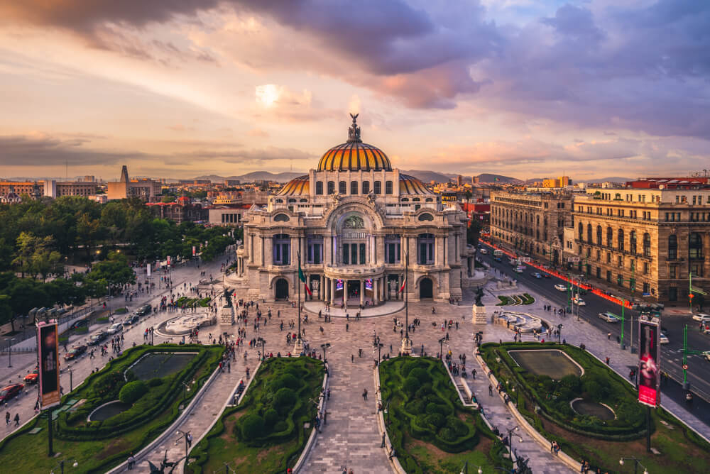 Vacations Mexico: An iconic plaza in Mexico City
