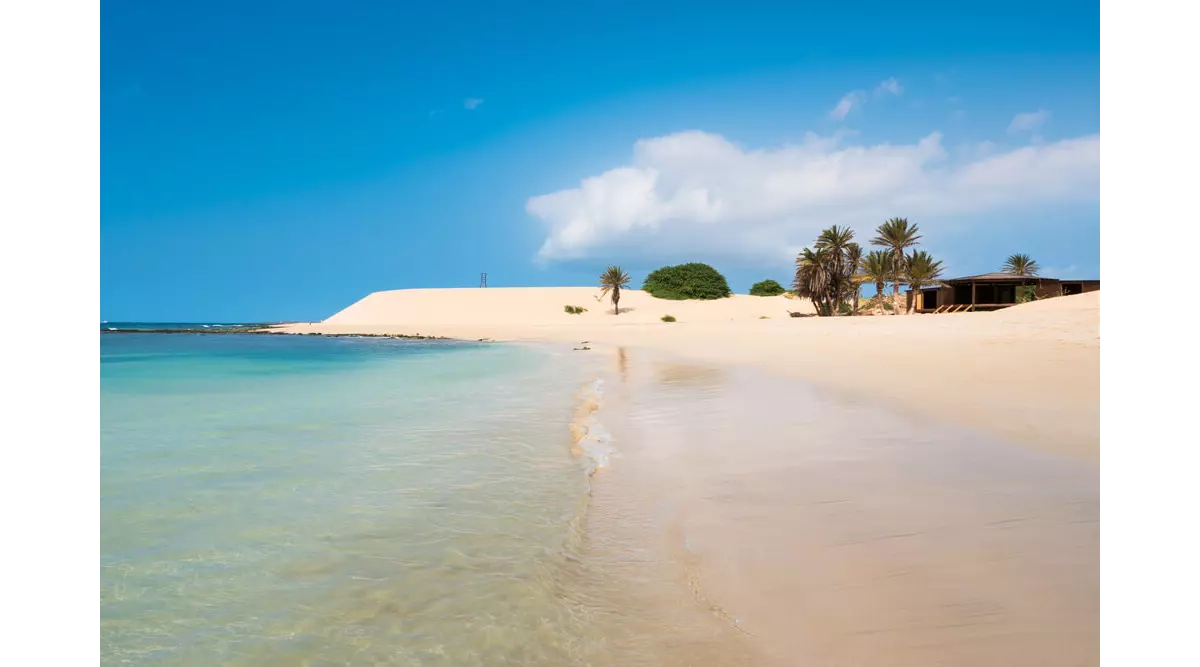 Boa Vista Beaches: 10 best sandy spots for soaking up the sun