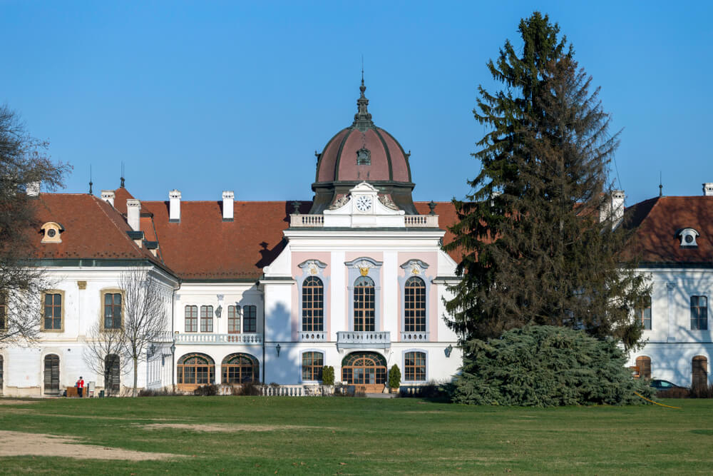 Budapest Ausflüge: das "Sisi-Schloss" in Gödöllő.