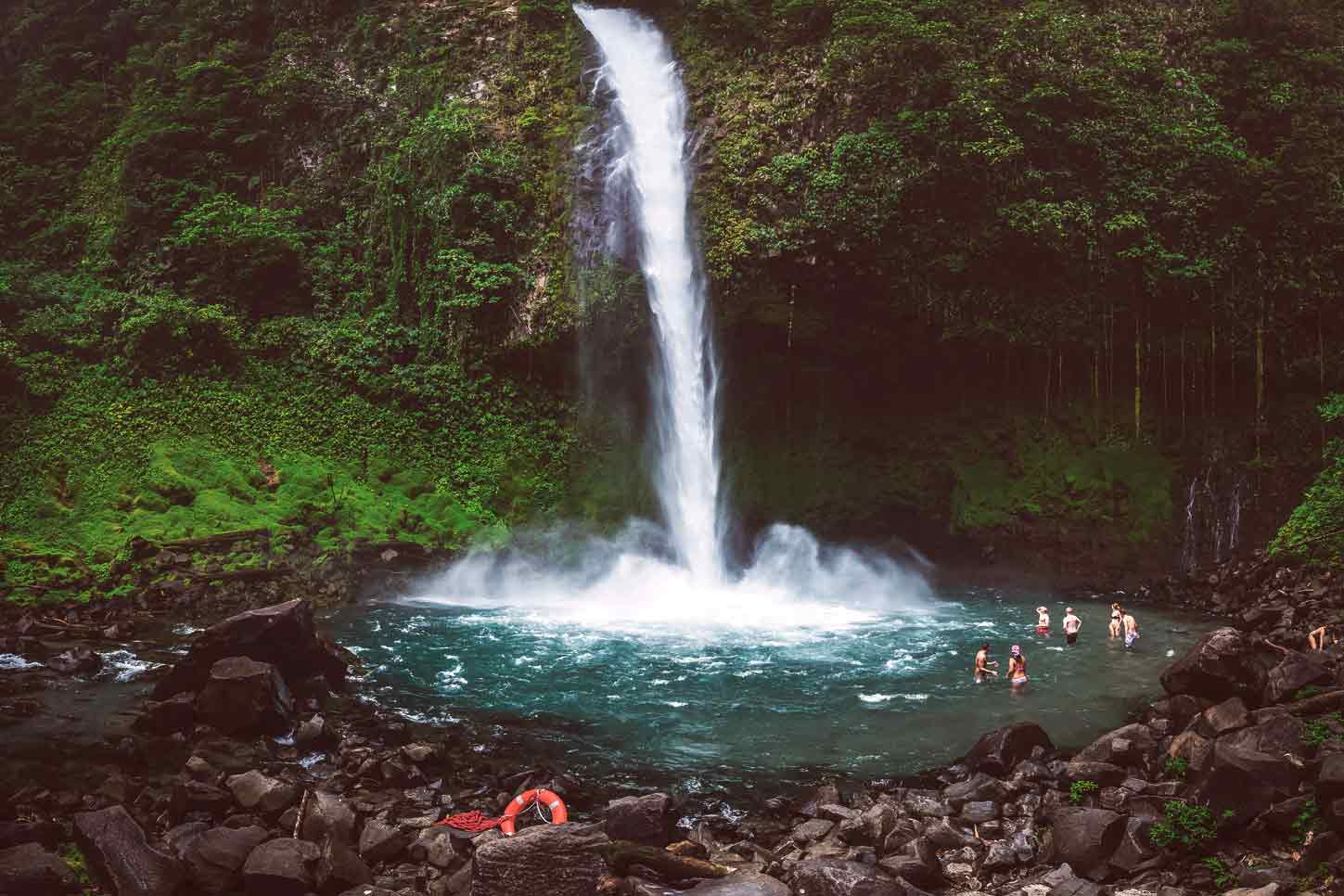 costa-rica-aguas-termales