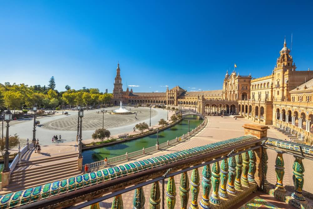 Seville: A view of Plaza de España