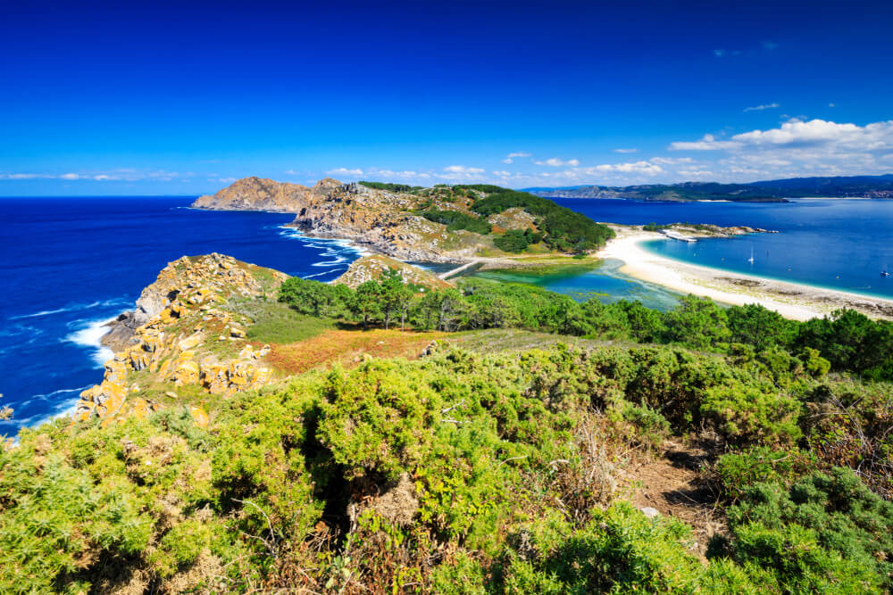 Desert islands: Cíes Islands, Galicia, Spain
