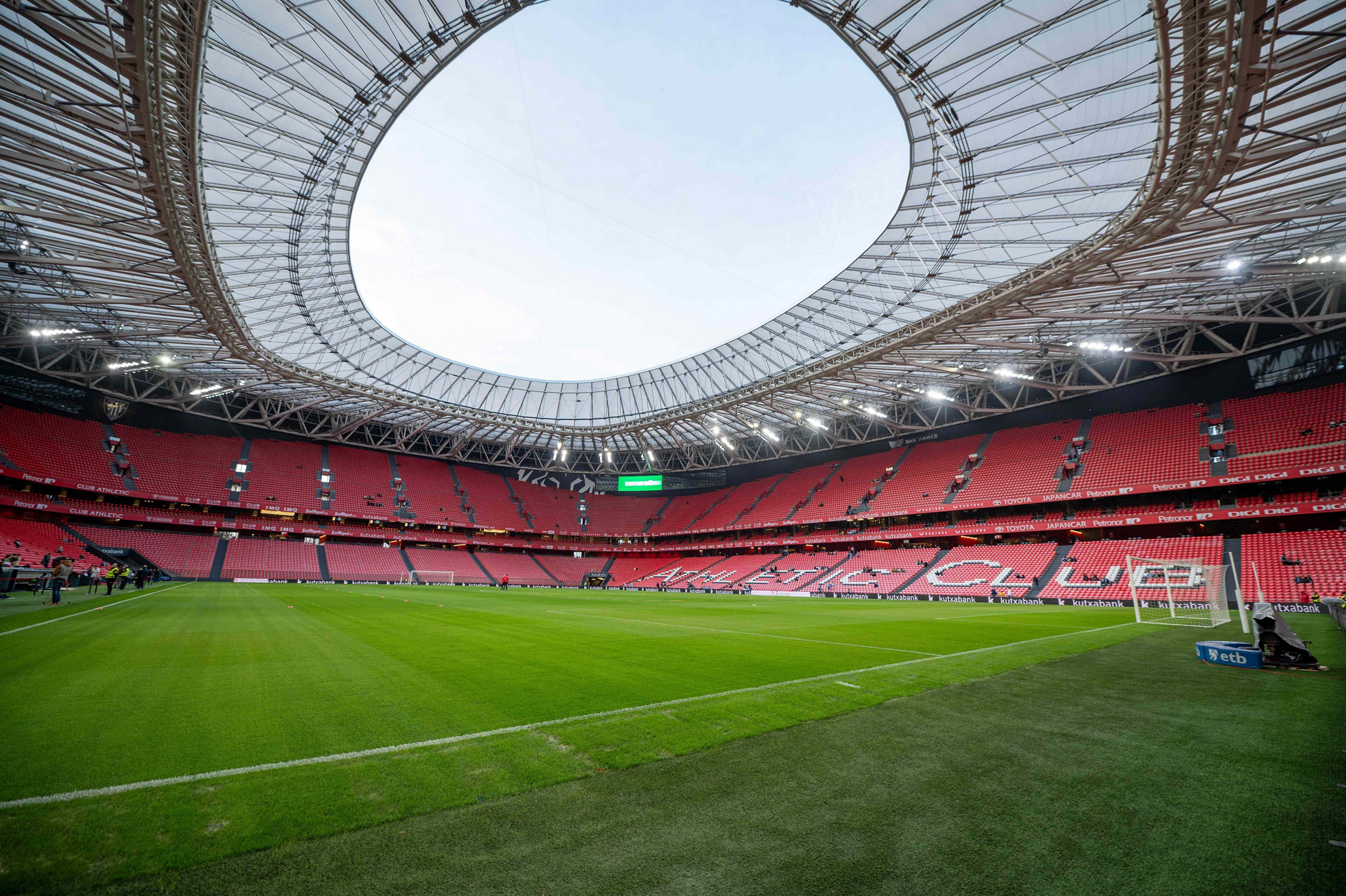 Football Stadiums in Spain: Inside a football stadium with red seats