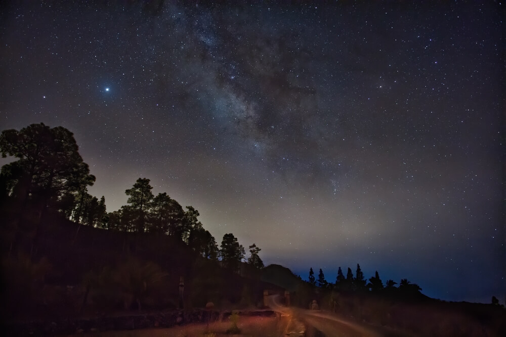Der Sternenhimmel über Gran Canaria am Aussichtspunkt Degollada de las Yeguas.