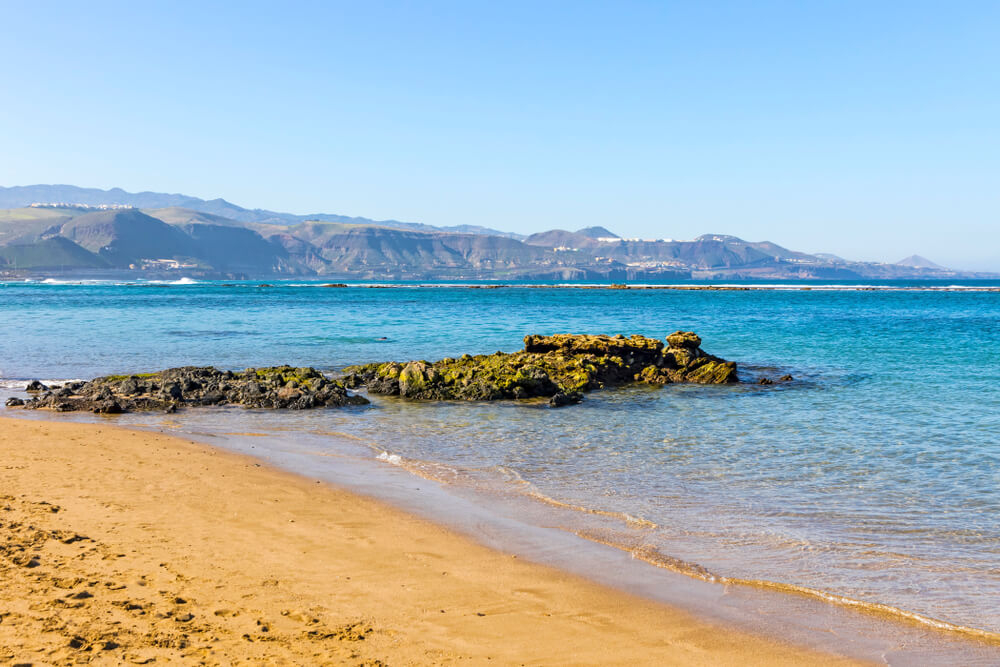 Ein Abschnitt des Playa de las Canteras in Las Palmas de Gran Canaria.