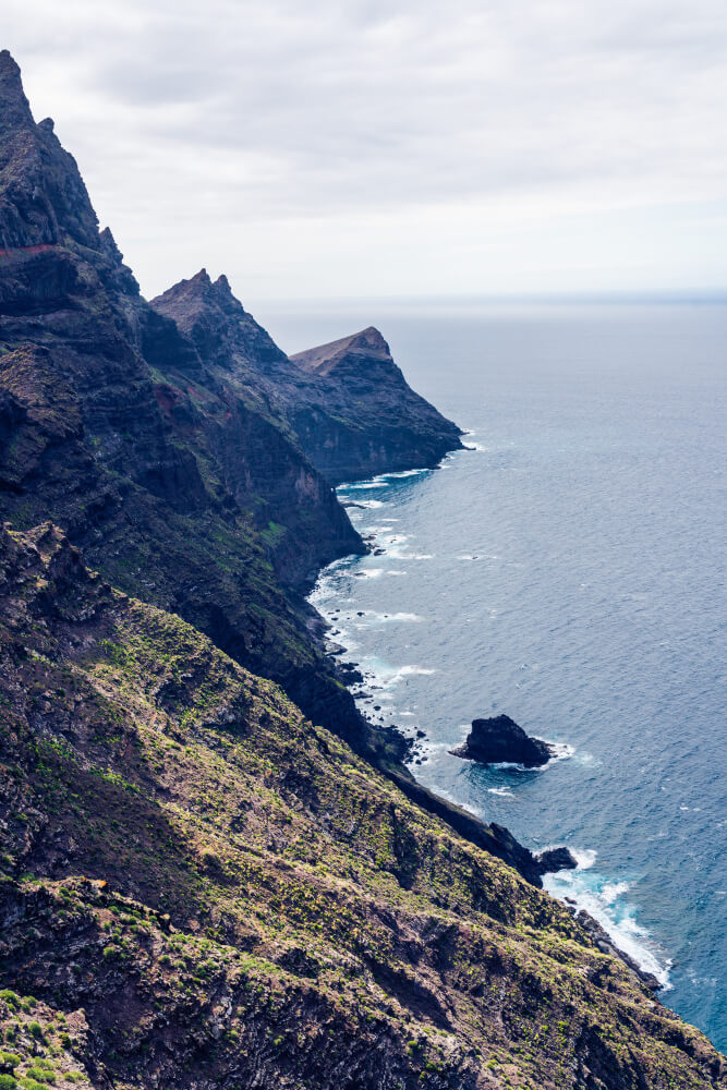 Steilküste im Naturpark Tamadaba auf Gran Canaria.
