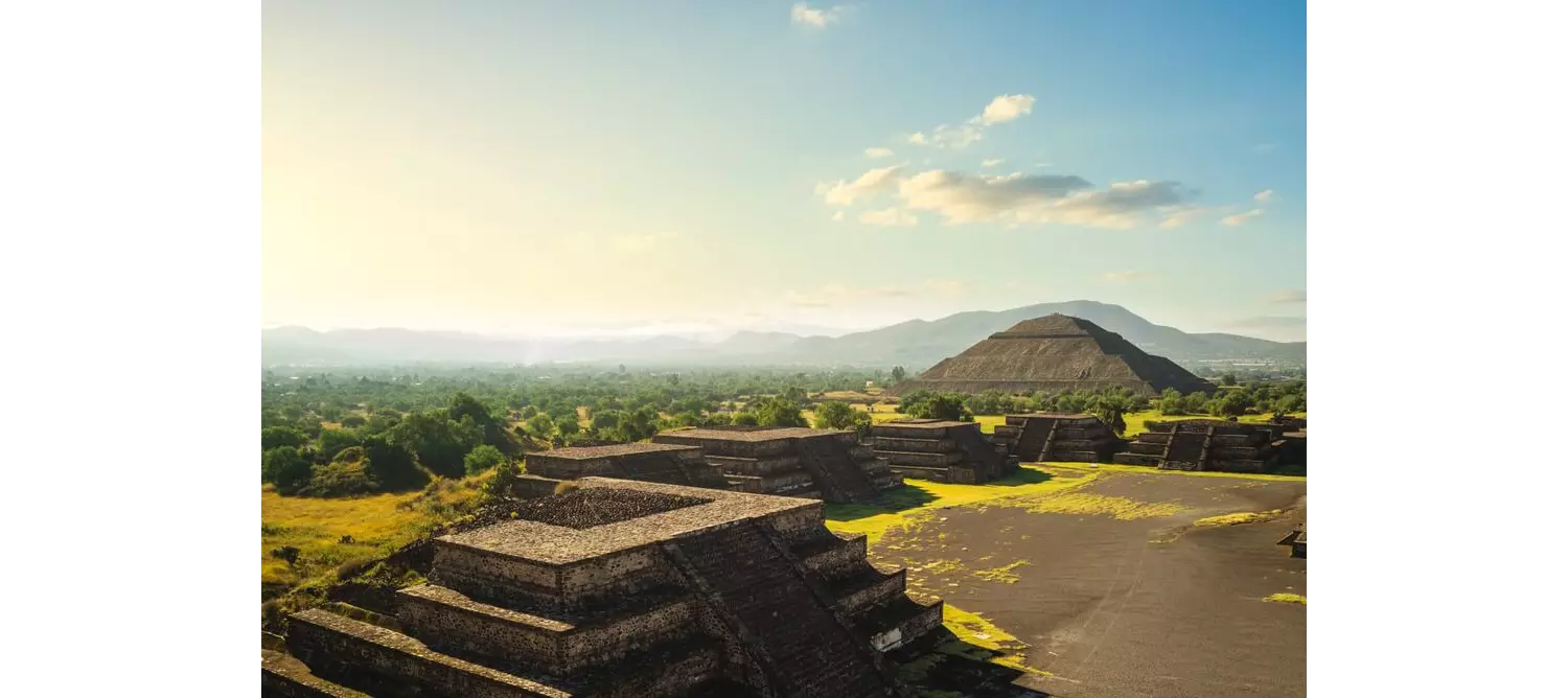 Die Ruinen von Teotihuacán im Hochland von Mexiko.