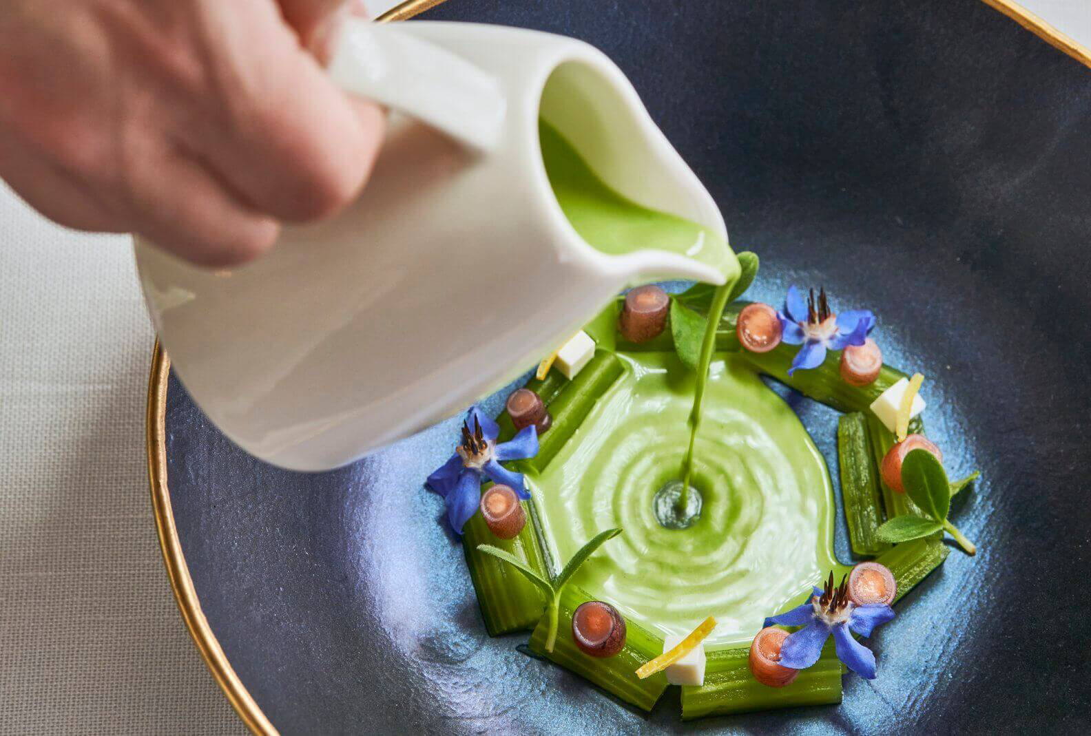  hotel restaurante canfranc estación