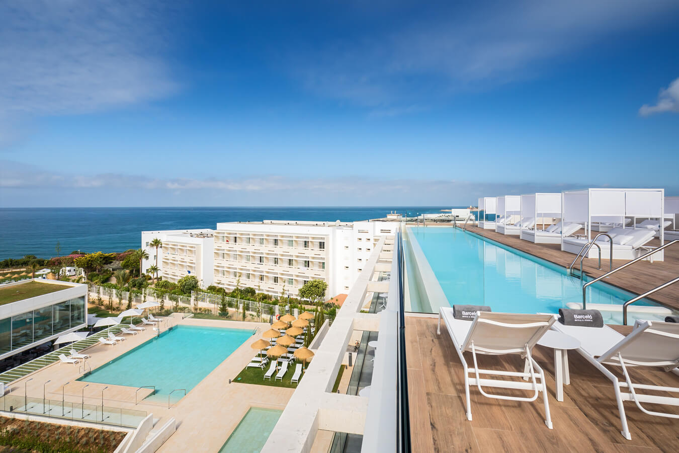 Hotels that care about saving water: The pool of Barceló Conil Playa