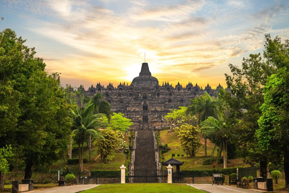 Treppe zu einem Tempel in Borobodur in Java, Indonesien