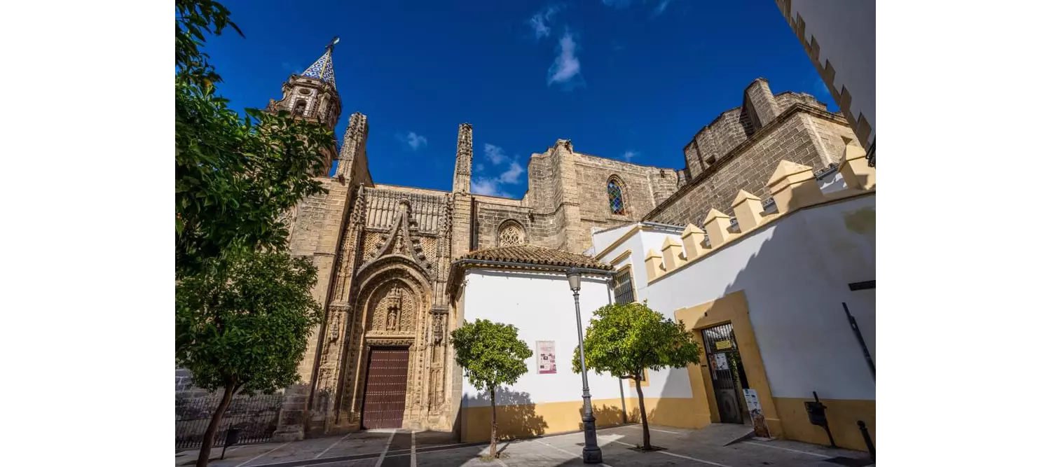 Außenansicht der Iglesia de San Miguel in Jerez de la Frontera.