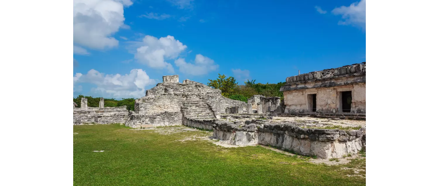 Attractions in Cancun: The ruins of the Mayan settlement, El Rey