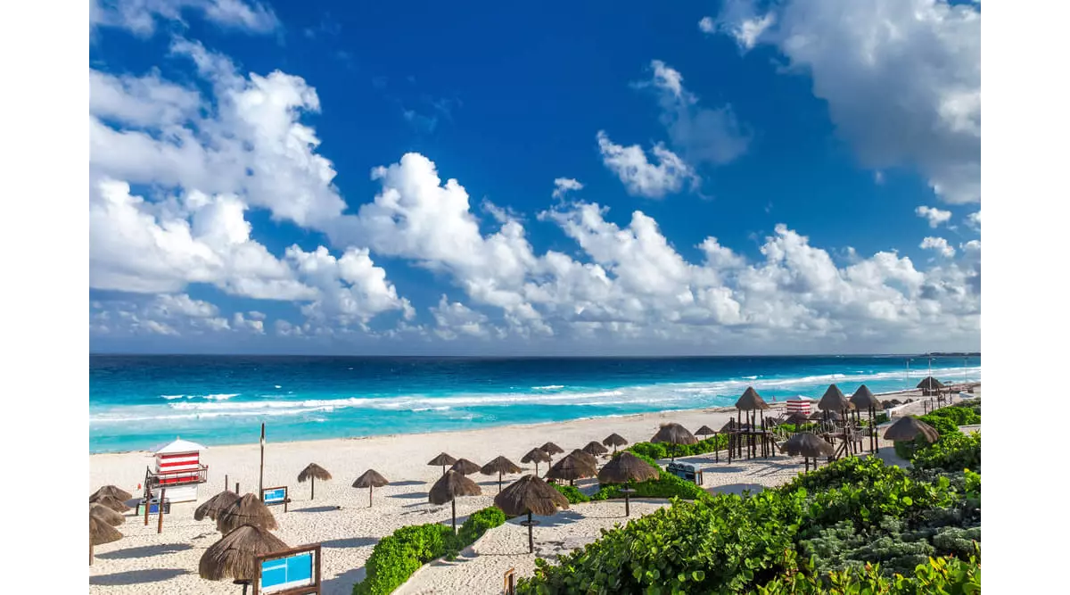 Discover Kukulcan Boulevard Cancun s must visit destination