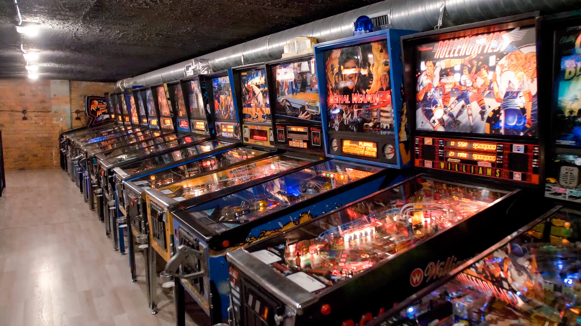 mejores museos de varsovia  pinball