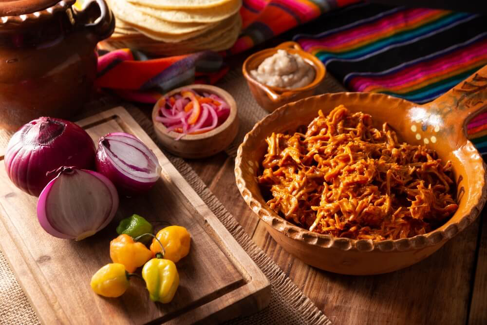 Typisch mexikanisches Essen: eine kleine Portion Cochinita pibil.