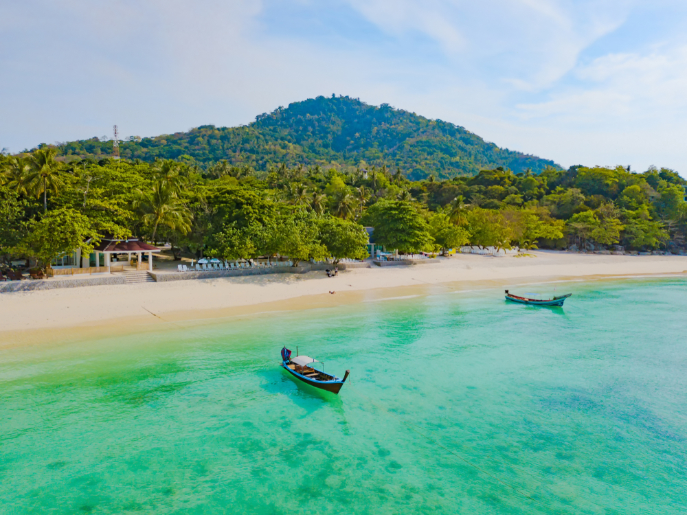 Paradiesischer Strand auf der Insel Phuket