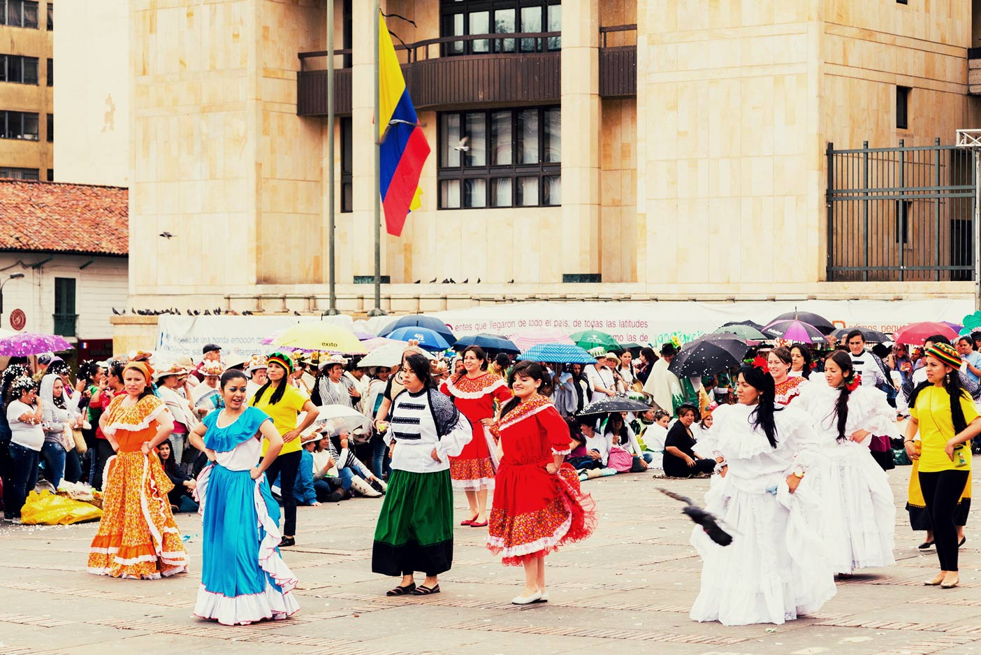 pin-and-travel-cartagena-de-indias-plaza-de-simon-bolivar-1