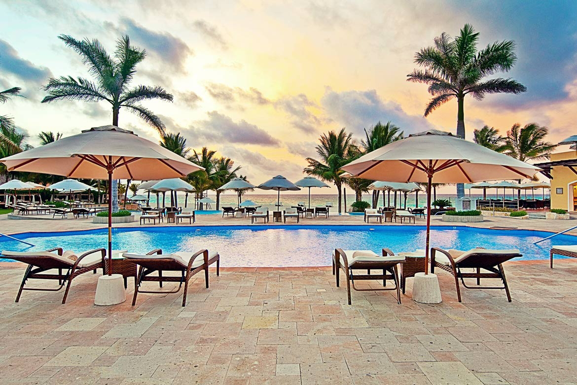 Royal Hideaway Playacar