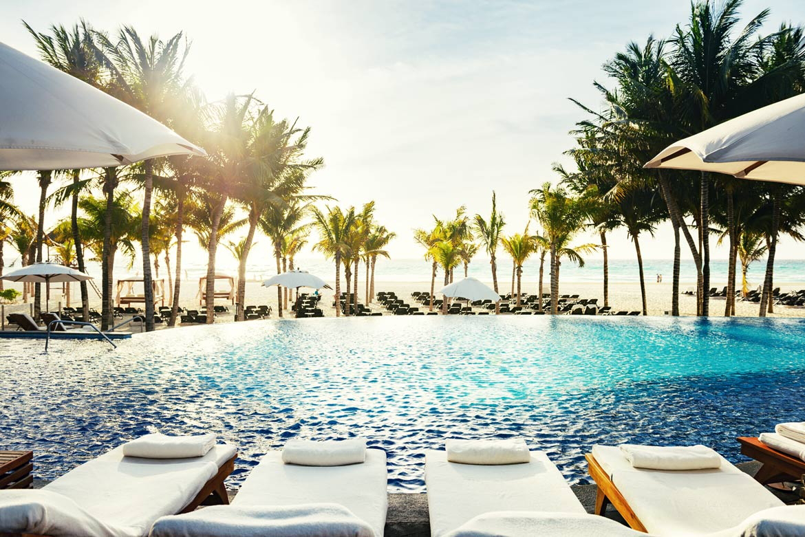 Exterior de Royal Hideaway Playacar