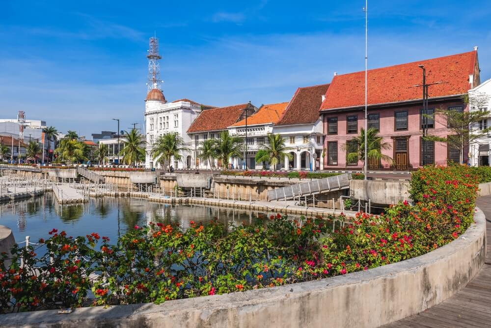 Places to visit in Indonesia: Typical streets of Kota Tua
