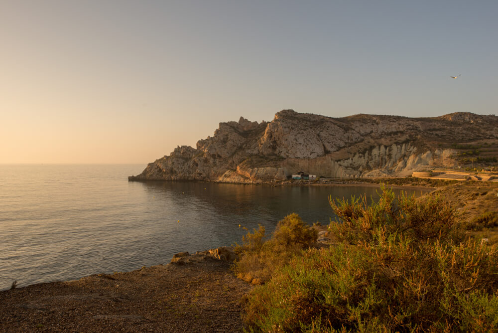 playa hornillo atardecer