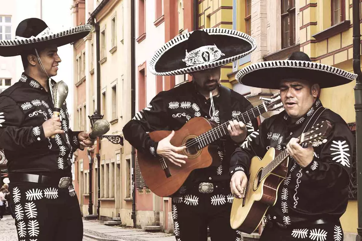 Mariachis Bogotá: Música En Vivo