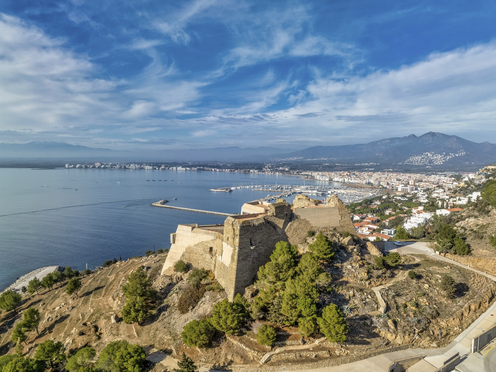 que ver en el emporda