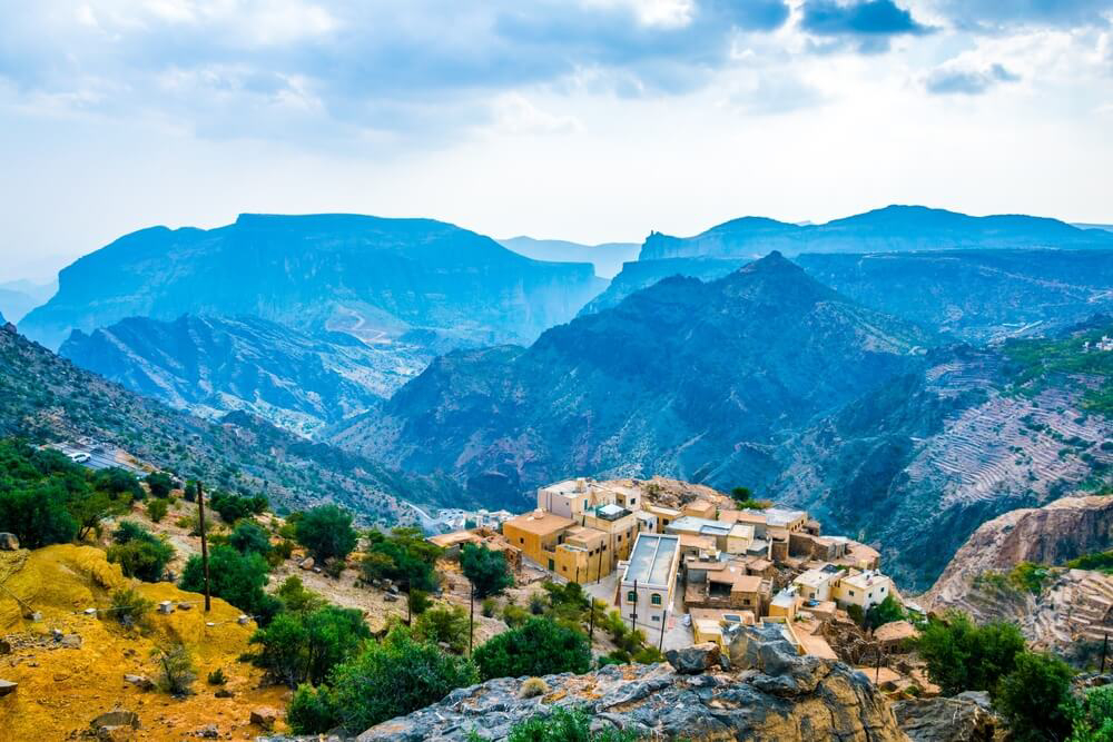 Reise in den Oman: Bergdorf und Berge von Jebel Akhdar.