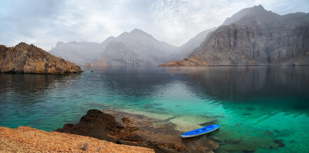 Landschaft mit Fjorden im Oman.