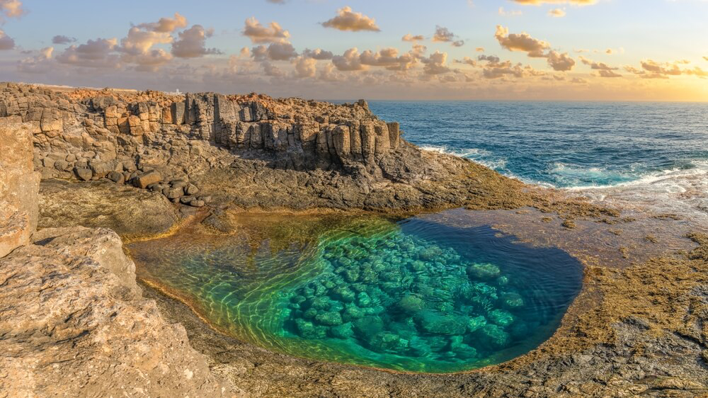 Natural pools in Fuerteventura: Caleta de Fuste natural pool by the Atlantic Ocean