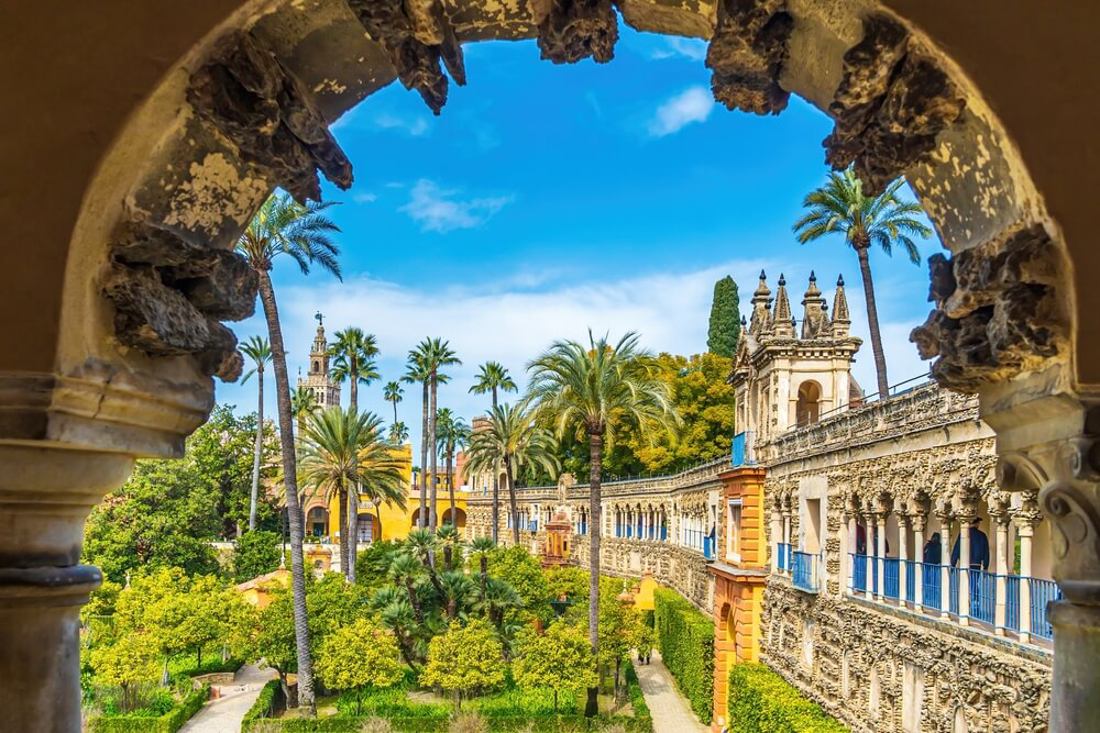 Alcázar Seville: Views of the tropical courtyards from the ornate Alcazar building