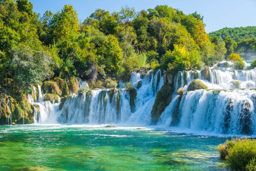 Schöne Wasserfälle weltweit: der Skradinski Buk im Nationalpark Krka in Kroatien.