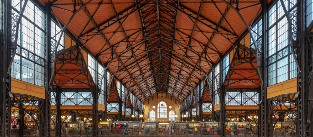 Der zentrale Markt, die größte der Markthallen in Budapest.