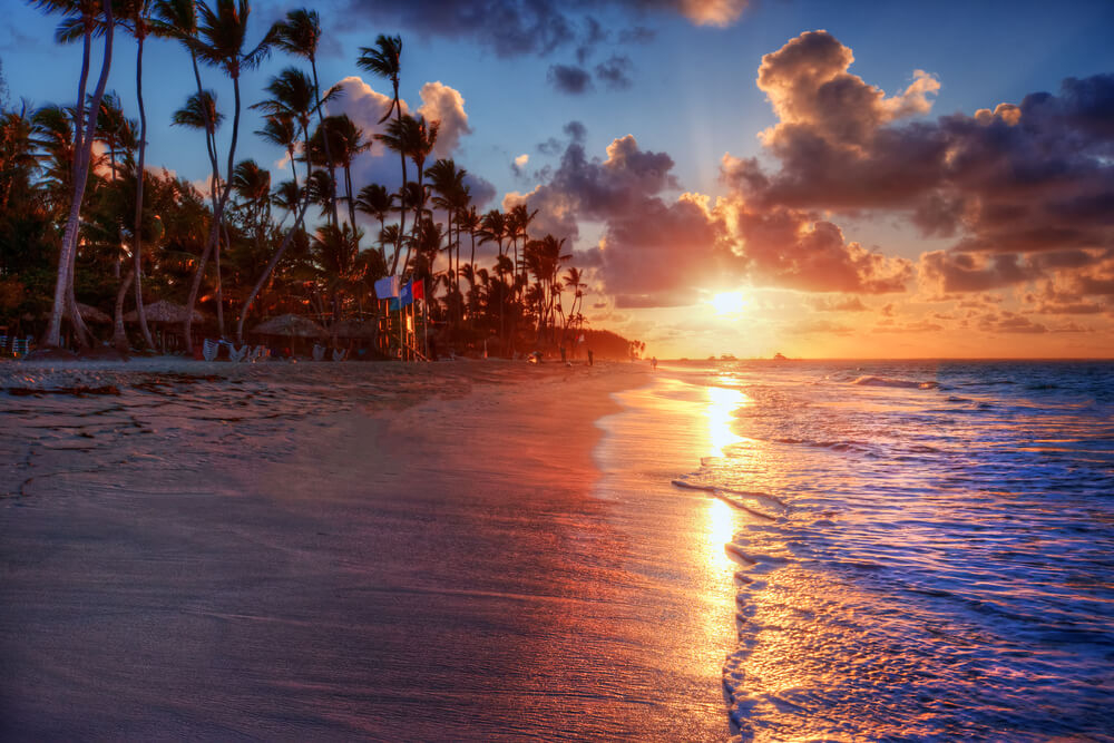 Sonnenuntergang auf der Halbinsel von Hicacos, Varadero, Kuba.