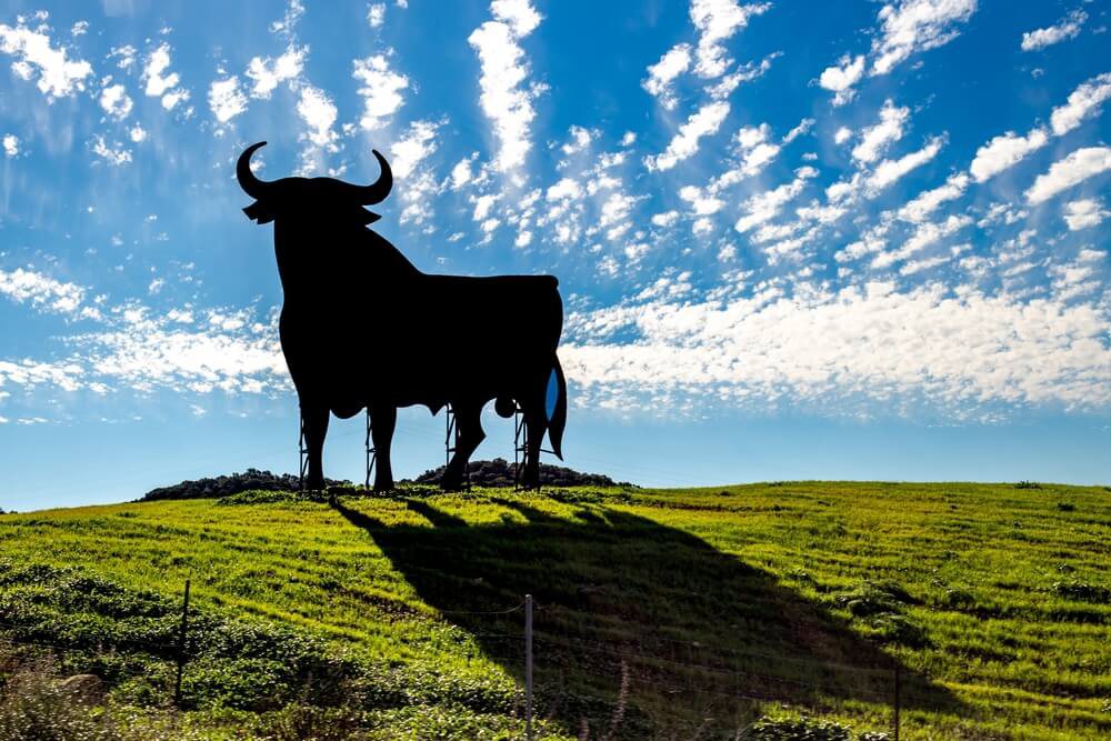 Osbourne Sherry: A Spanish roadside with a black bull silhouette sign 