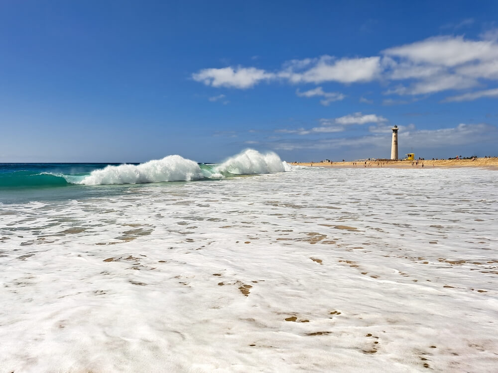 Jable surfing is not to be missed by beginner and intermediate surfers.